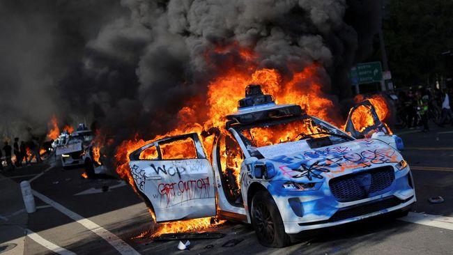 usa-migrationprotest-los-angeles-1749450210927_169
